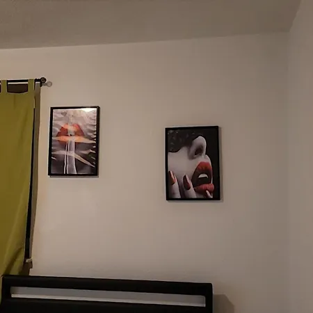 Mit Grossem Balkon Apartment *